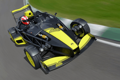 Ariel Atom 4RR 2025: O Carro de Estrada Mais Extremo e Rápido da História da Marca — 525 cv, 0-100 em 2,4 s